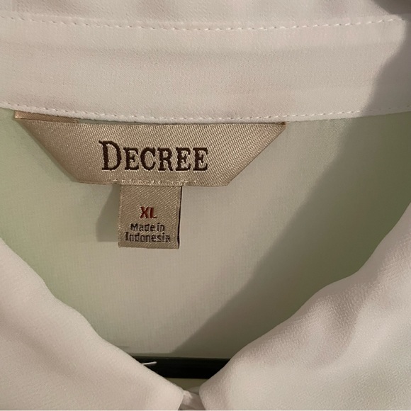 NWOT Womens Sleeveless Blouse - Picture 3 of 8